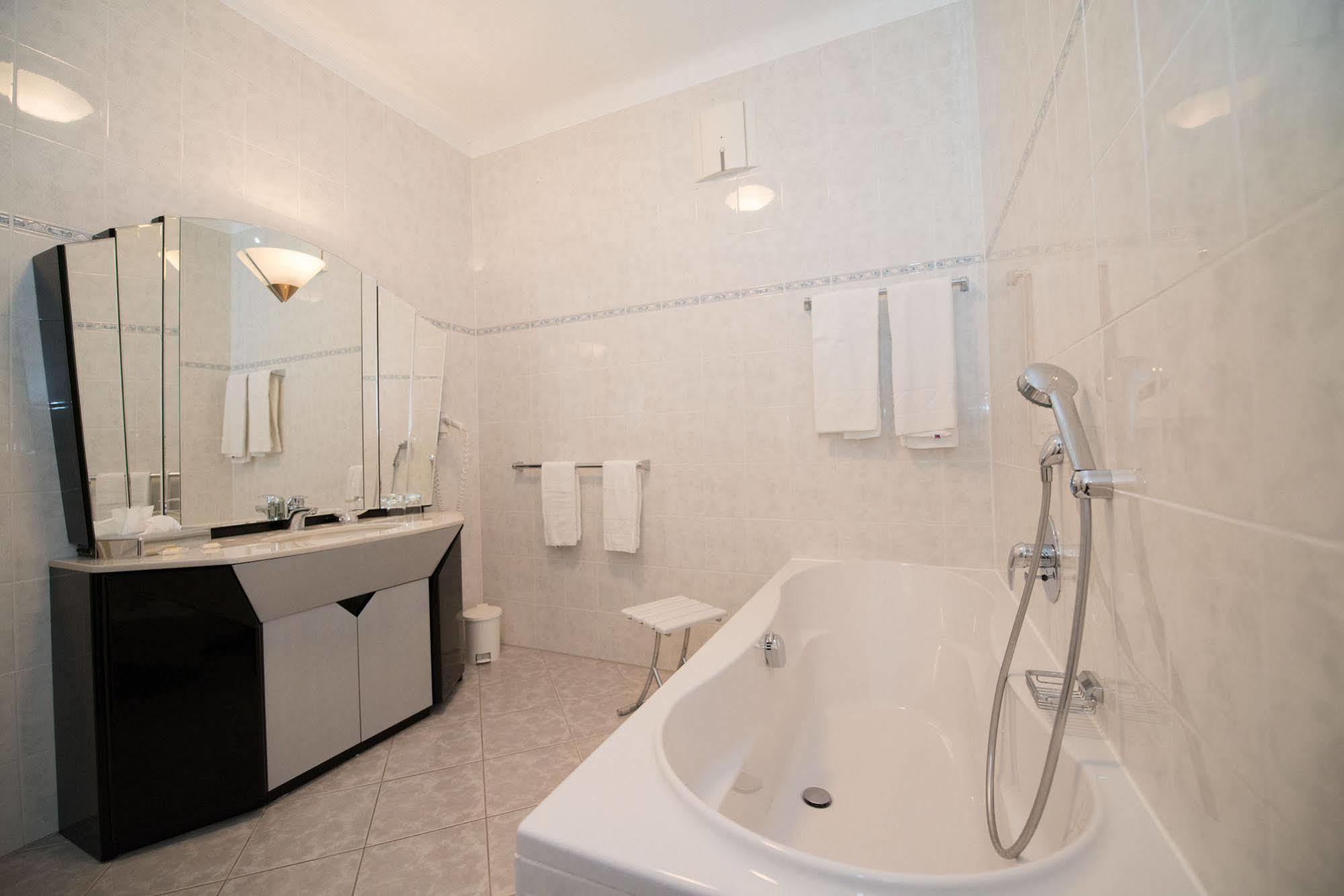 Parkhotel Styria Steyr Exterior photo
